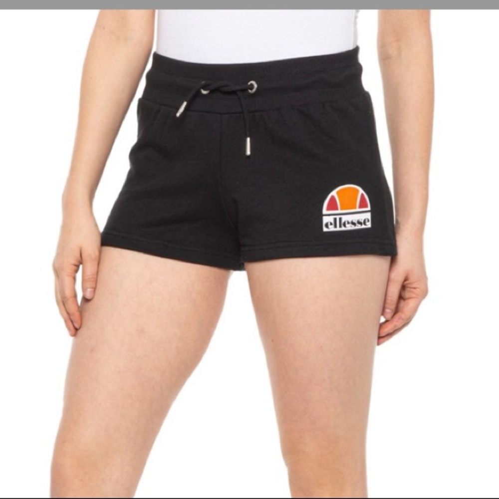 🆕 Ellesse Black Mobo moisture wicking Shorts (81)